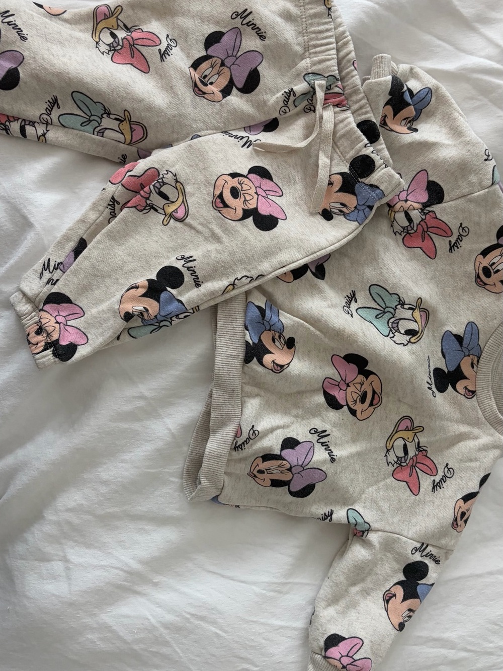 H&M Beige Kids Matching Set with Pink, Purple, Blue and Black Minnie Prints